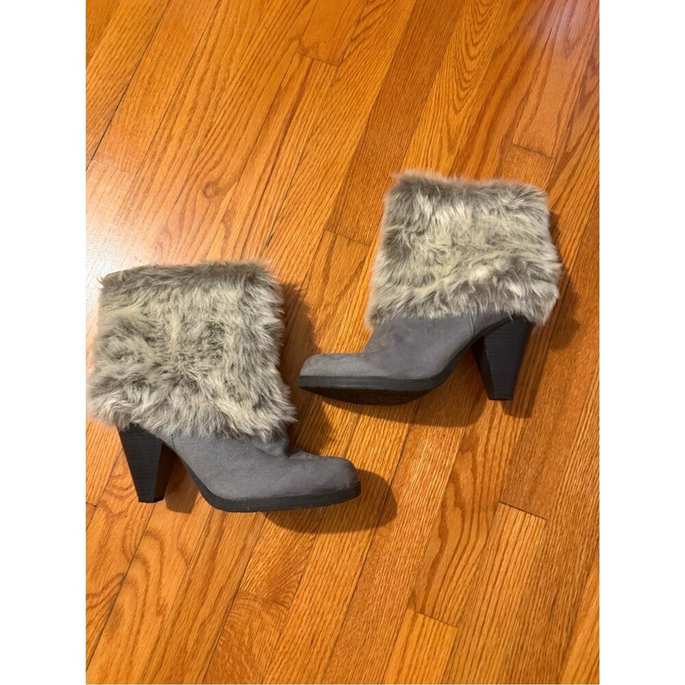Cloudwalkers y2k fur boots size 11
